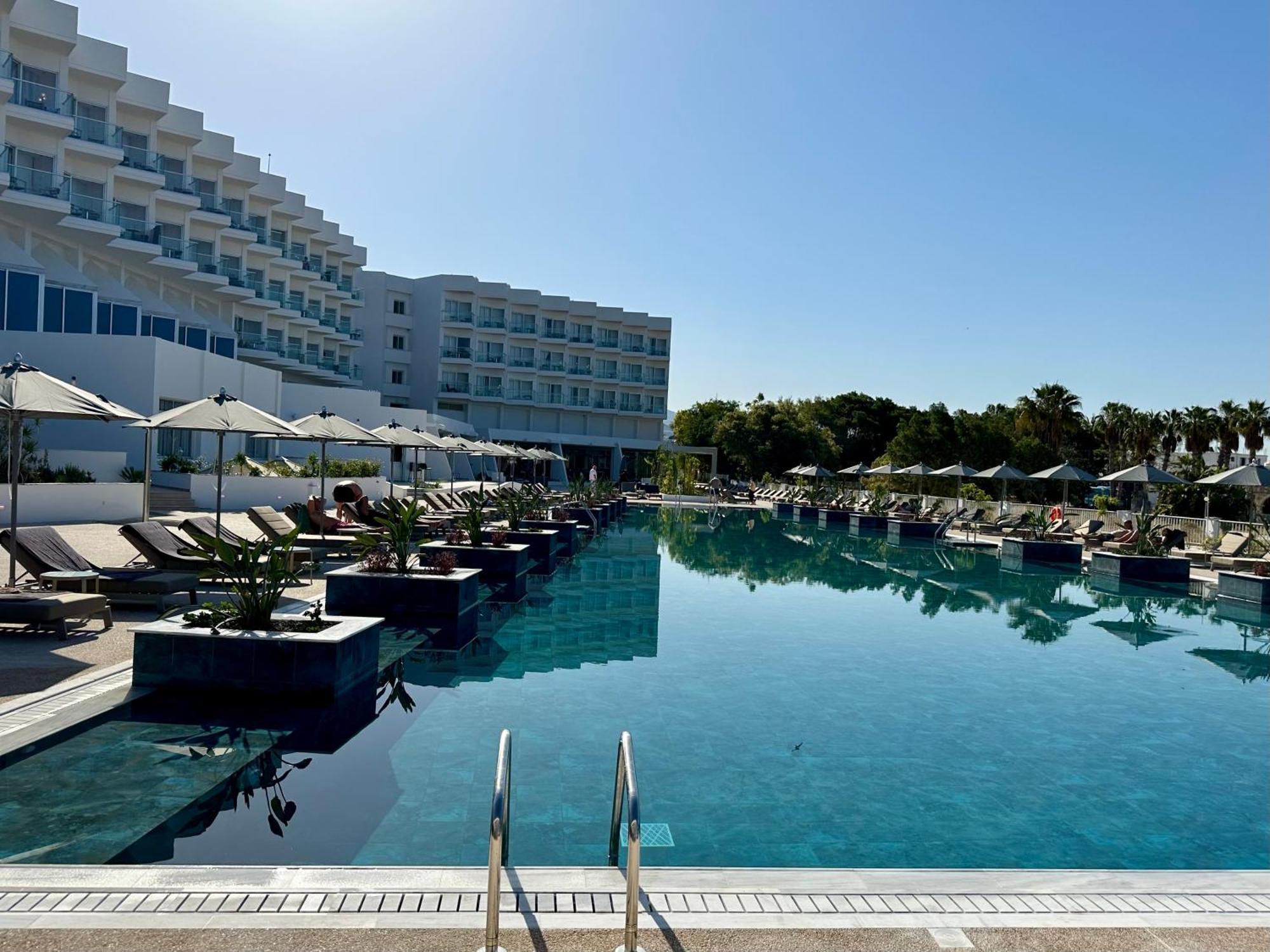 Paphos Cali Resort & Spa By Louis Hotels מראה חיצוני תמונה