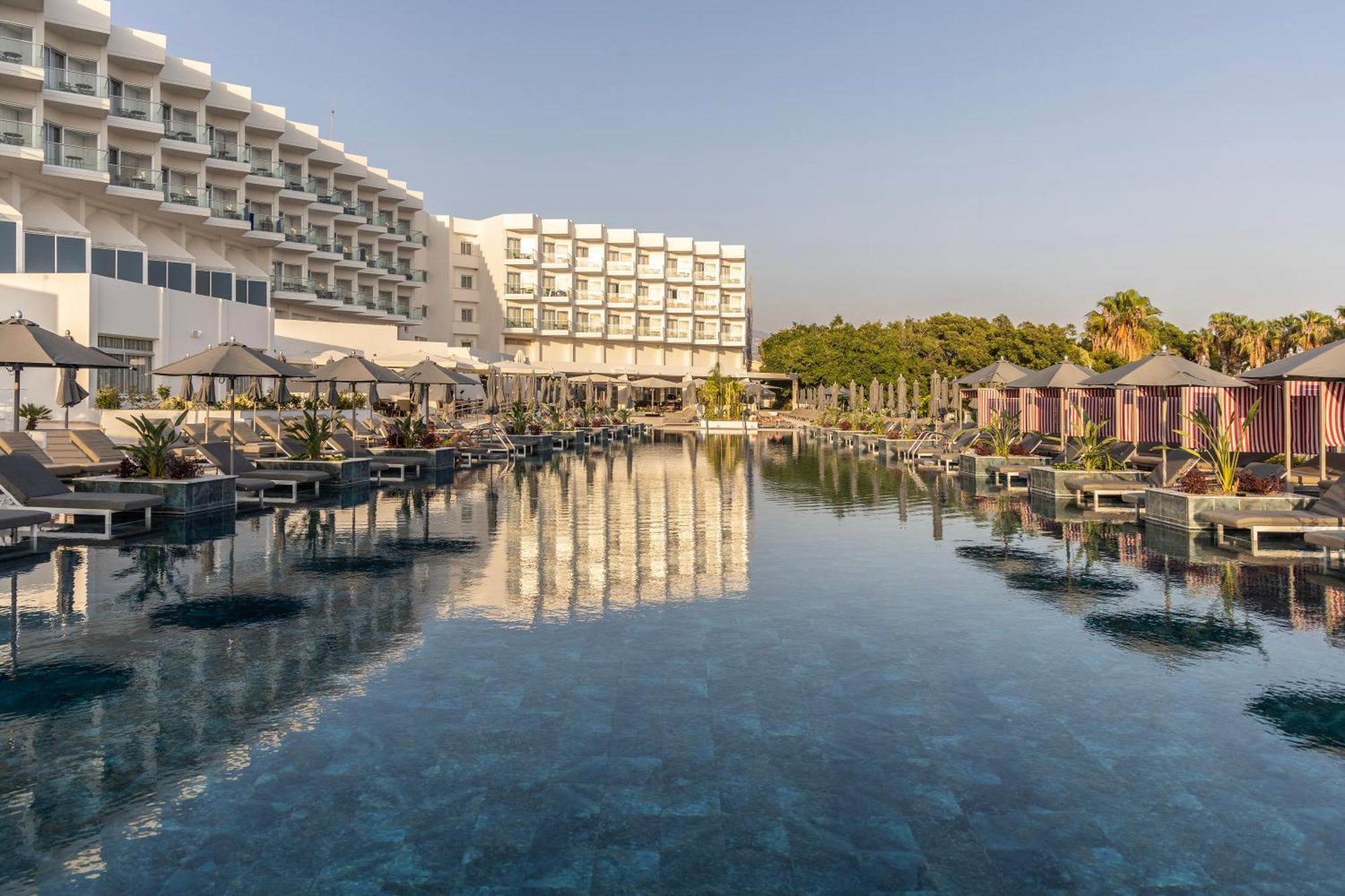 פאהיה Cali Resort & Spa Designed For Adults By Louis Hotels מראה חיצוני תמונה